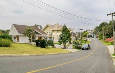 Imagem: A casa em condomínio possui 4 Dormitórios, 5 Banheiros, 5