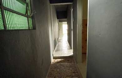 Imagem 15: Casa térrea com escada para acesso em vila - Não precisa de Fiador e...