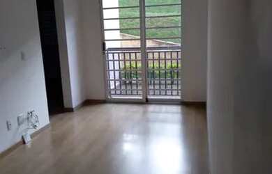 Imagem: O apartamento e possui 2 Dormitórios, 1 Banheiro, 1 Vaga na