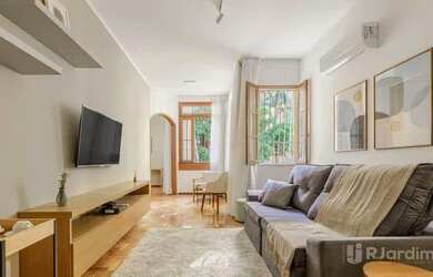 Imagem: O apartamento possui 3 Dormitórios, 1 Banheiro, 115m² de Área