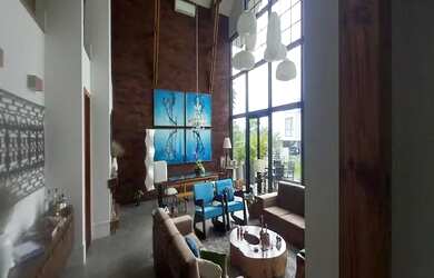 Imagem: A casa em condomínio possui 4 Dormitórios, 4 Banheiros, 5