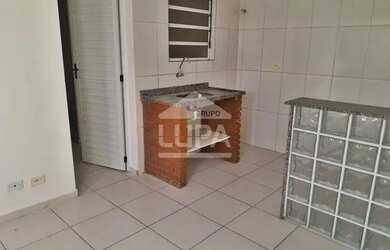 Imagem: A casa possui 1 Dormitório, 1 Banheiro, 30m² de Área e está