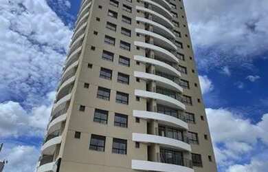 Imagem: A casa possui 3 Dormitórios, 4 Banheiros, 2 Vagas na garagem