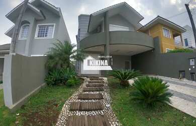 Imagem: A casa possui 3 Dormitórios, 2 Banheiros, 150m² de Área e