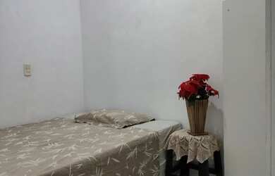 Imagem: A casa possui 1 Dormitório, 1 Banheiro, 45m² de Área e está