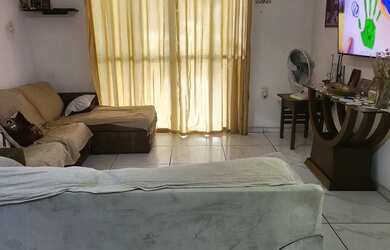 Imagem: A casa possui 4 Dormitórios, 4 Banheiros, 1 Vaga na garagem