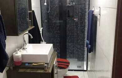 Imagem: A casa possui 2 Dormitórios, 2 Banheiros, 1 Vaga na garagem