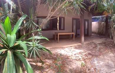 Imagem: A casa possui 2 Dormitórios, 2 Banheiros, 1 Vaga na garagem