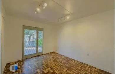 Imagem: O depósito possui 1 Vaga na garagem, 40m² de Área e está