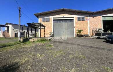 Imagem: O depósito possui 240m² de Área e está localizado em Portão