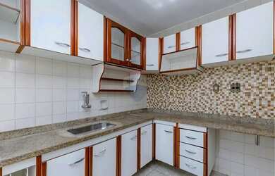 Imagem: O apartamento possui 2 Dormitórios, 2 Banheiros, 1 Vaga na