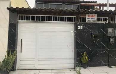 Imagem: A casa possui 1 Dormitório, 1 Banheiro, 1 Vaga na garagem e