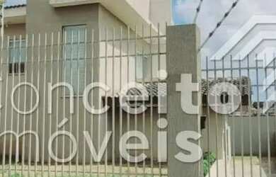 Imagem: A casa possui 2 Dormitórios, 2 Banheiros, 4 Vagas na garagem