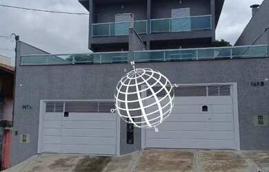 Imagem: A casa possui 3 Dormitórios, 3 Banheiros, 2 Vagas na garagem