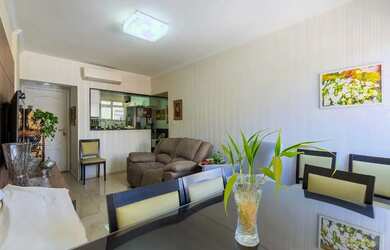 Imagem: O apartamento possui 3 Dormitórios, 2 Banheiros, 1 Vaga na