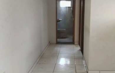 Imagem: O apartamento possui 2 Dormitórios, 1 Banheiro e está localizado