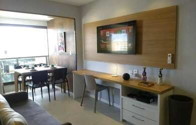 Imagem: O apartamento possui 1 Dormitório, 1 Banheiro, 1 Vaga na garagem