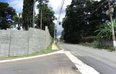 Imagem 16: Maravilhoso terreno beira do Lago Murado e plano vizinho casas alto Padrão...