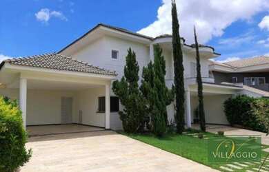 Imagem: A casa em condomínio possui 4 Dormitórios, 5 Banheiros, 5