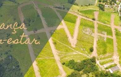 Imagem: O terreno possui 600m² de Área e está localizado em Centro