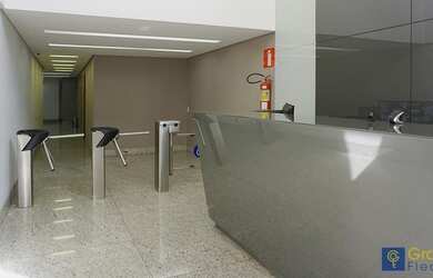 Imagem: O depósito possui 1 Vaga na garagem e 41m² de Área e está