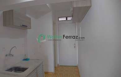 Imagem 9: Sala Living com vista livre Cozinha e Banheiro no Jose Menino em Santos