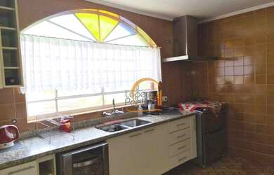 Imagem 15: Casa grande à venda com excelente localização em Atibaia