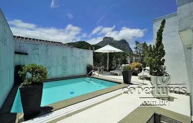 Imagem: O apartamento na cobertura possui 4 Dormitórios, 5 Banheiros