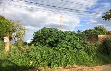 Imagem 2: Lote/Terreno para venda possui 300 metros quadrados