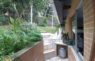 Imagem 10: Bela casa integrada no verde por R$ 655.000,00