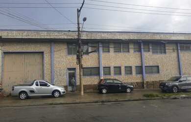 Imagem: O depósito possui 848m² de Área e está localizado em Cidade