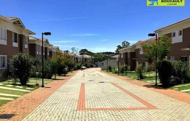 Imagem: A casa em condomínio possui 3 Dormitórios, 3 Banheiros, 2