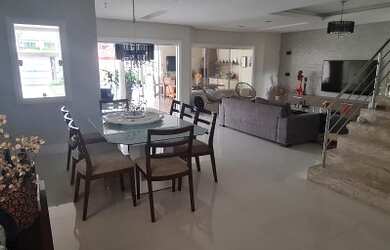 Imagem 9: Casa de condomínio para venda tem 440 metros quadrados com 4 quartos