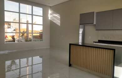 Imagem 5: Linda casa no Jardim Laguna