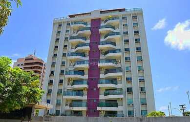 Imagem: O apartamento possui 2 Dormitórios, 2 Banheiros, 2 Vagas na