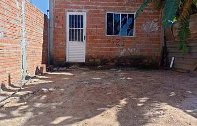 Imagem: A casa possui 1 Dormitório, 1 Banheiro, 25m² de Área e está