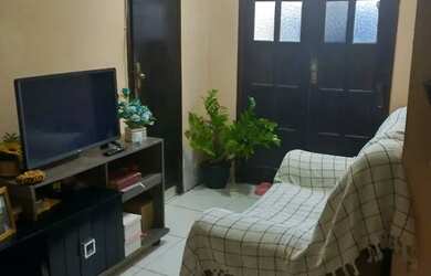 Imagem: A casa possui 2 Dormitórios, 2 Banheiros e está localizado