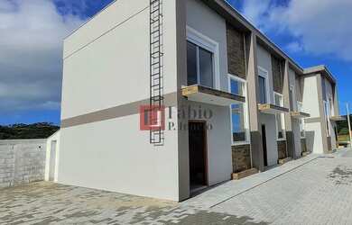 Imagem: A casa possui 2 Dormitórios, 1 Banheiro, 1 Vaga na garagem