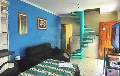 Imagem: A casa possui 3 Dormitórios, 2 Banheiros, 2 Vagas na garagem