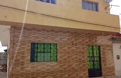 Imagem: A casa possui 4 Dormitórios, 3 Banheiros e está localizado