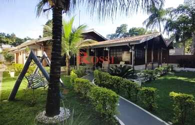 Imagem: A casa em condomínio possui 3 Dormitórios, 4 Banheiros, 4