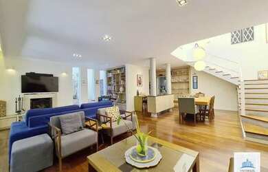 Imagem: O apartamento possui 3 Dormitórios, 5 Banheiros, 228m² de