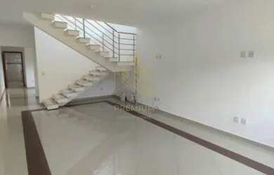 Imagem: A casa possui 3 Dormitórios, 4 Banheiros, 4 Vagas na garagem