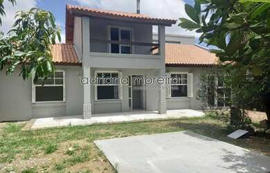 Imagem: A casa em condomínio possui 3 Dormitórios, 2 Banheiros, 114m²