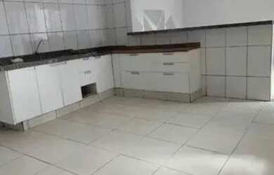 Imagem: A casa possui 2 Dormitórios, 1 Banheiro, 70m² de Área e