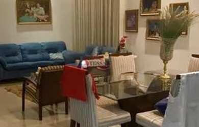 Imagem: A casa em condomínio possui 3 Dormitórios, 4 Banheiros, 4