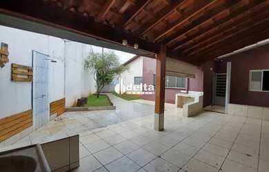 Imagem 10: Casa em condomínio com 3 quartos sendo 2 suítes disponível para venda...