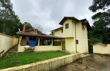 Imagem 7: Casa. Piscina, Churrasqueira, Varandae1 Vaga na garagem