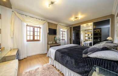 Imagem 14: Vendas Casa Curitiba PR. Churrasqueira, 215m² de Área, 5 Vagas na garageme4...