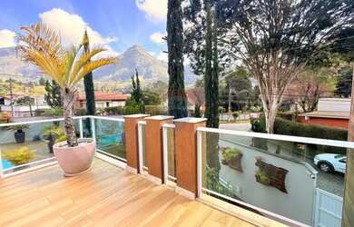 Imagem 10: Casa com terreno plano à venda moderna e aconchegante com 3 quartos sendo...